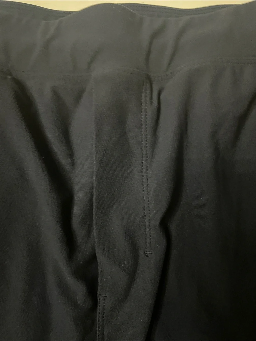 Lululemon men’s 9 inch inseam shirt size large